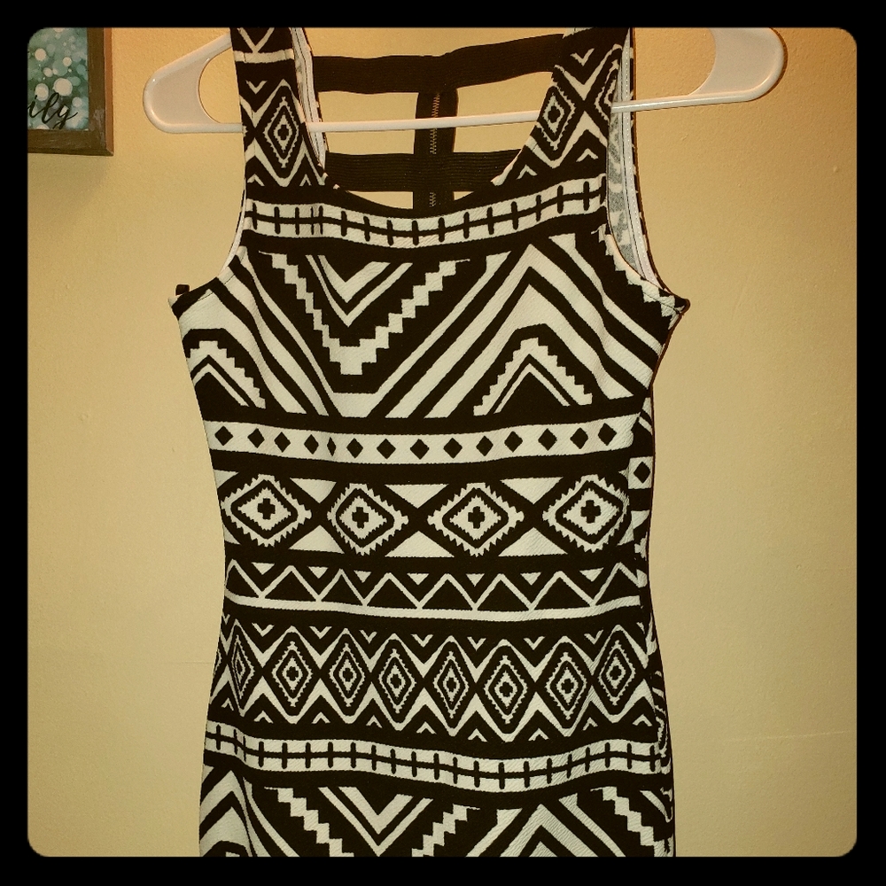 Body Central Blk&White Mini Dress